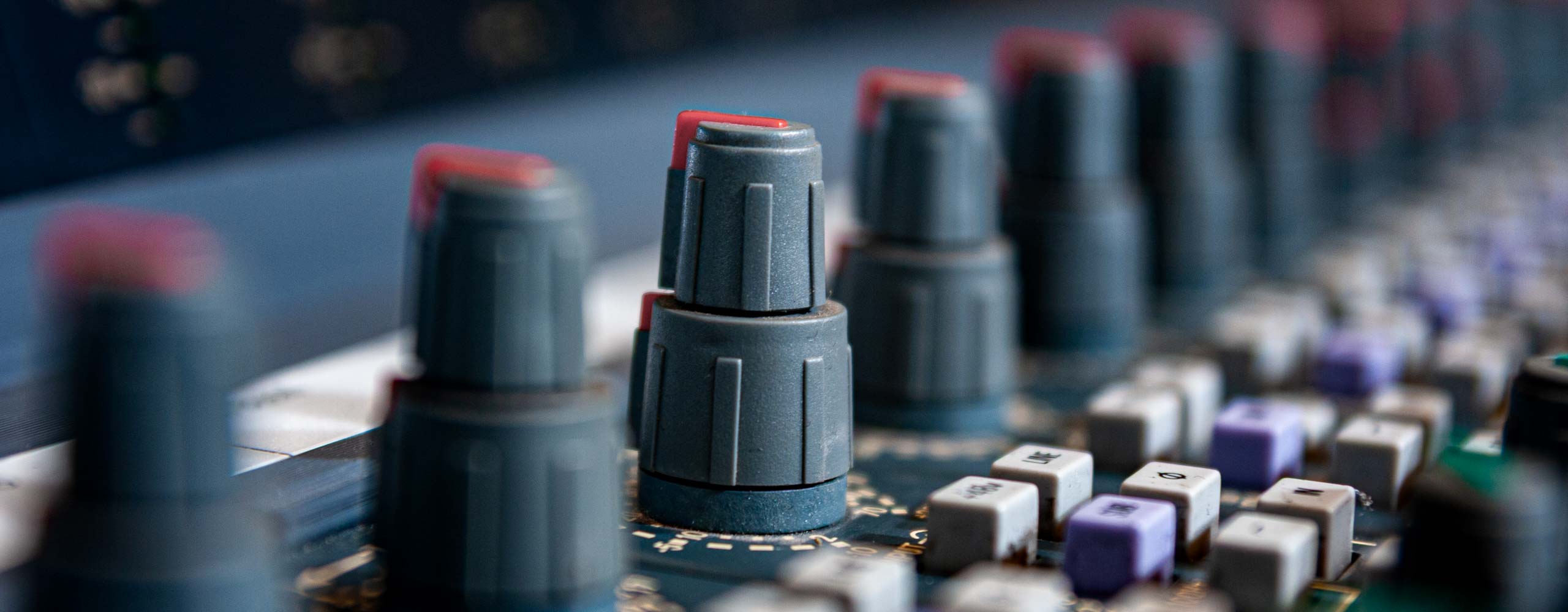 Professionelle Soundproduktion und Audio-Mastering im Studio von ARISDA in Chemnitz, Sachsen